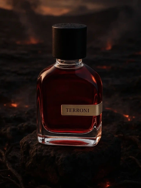 Orto Parisi Terroni - odlewka niszowych perfum dostępna w Perfame. Ciepły zapach z nutami ziemi, drzewa i żywicy.