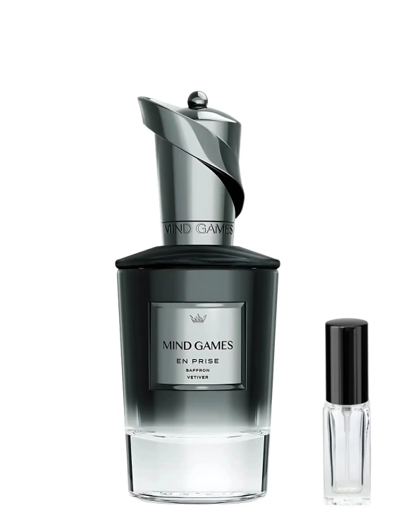 En Prise – odlewka luksusowych perfum dostępna w Perfame. Kwiaty, owoce i zmysłowa drzewna baza.