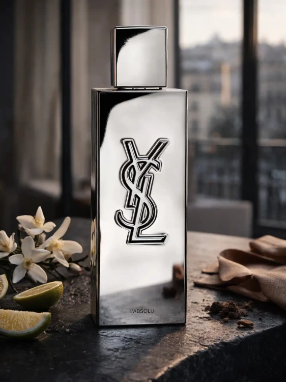 Odlewka YSL MYSLF L’Absolu – świetliste cytrusy, aromatyczna lawenda i kremowe nuty drzewne tworzą nowoczesny, elegancki męski zapach o luksusowej czystości. Dostępny w Perfame.