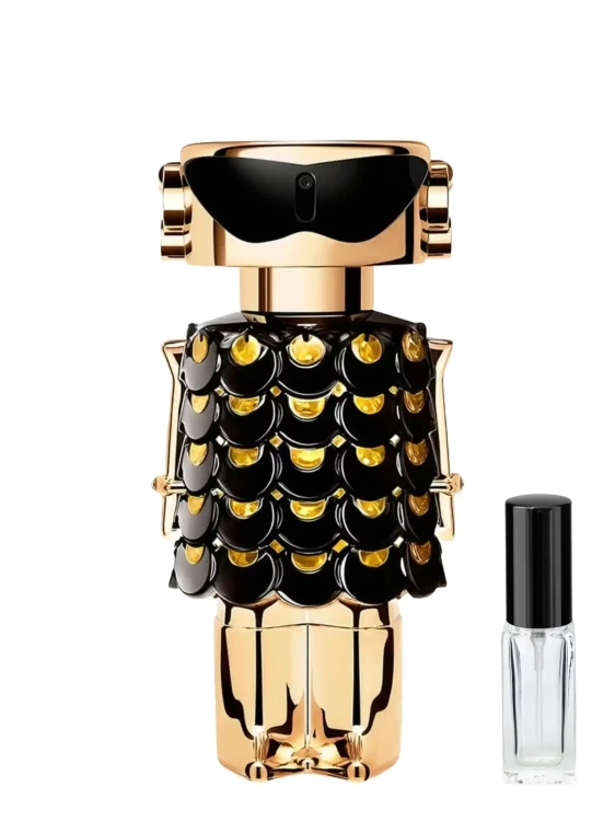 Odlewka Rabanne Fame Parfum – intensywne mango, jaśmin i piżmowe ciepło tworzą głębszą, bardziej zmysłową wersję świetlistego zapachu. Dostępny w Perfame.