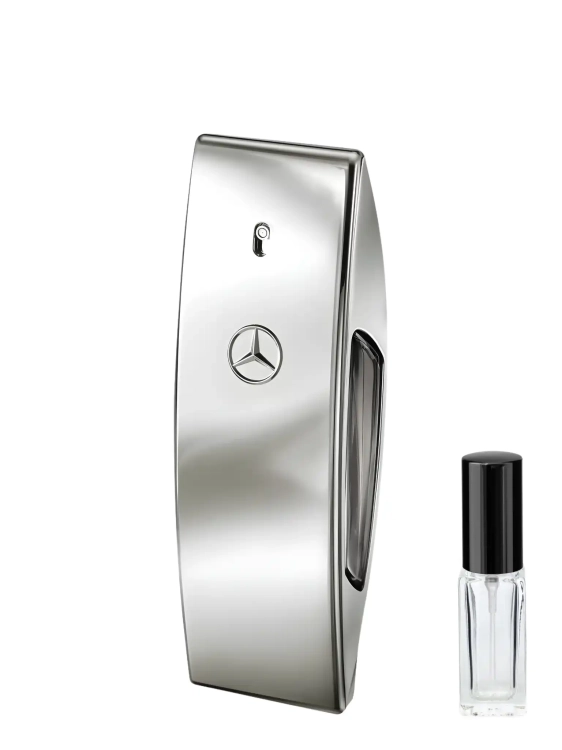 Odlewka Mercedes-Benz Club – cytrusy, przyprawy i drzewna baza tworzą nowoczesny, klubowy zapach o eleganckiej męskiej aurze. Dostępny w Perfame.