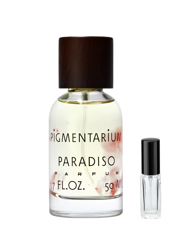 Szklana odlewka cytrusowej wody Pigmentarium Paradiso od Perfame. Limitowana edycja 2026 łączy grejpfruty z ciepłym pieprzem.