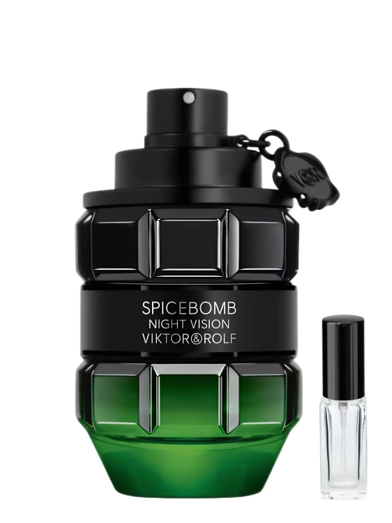 Odlewka dynamicznej kompozycji Spicebomb Night Vision od Perfame. Zielone jabłko i przyprawy lśnią w mroku elektryzującą mocą.