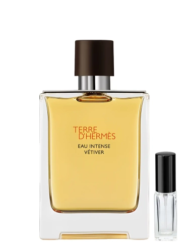 Szklana odlewka drzewnego aromatu Terre D'Hermes Eau Intense Vetiver z kolekcji Perfame. Wibrująca wetyweria i pieprz syczuański budują wyrazisty, męski profil.