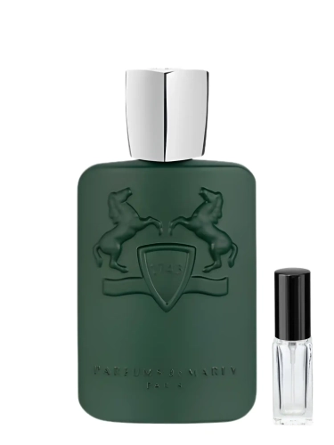 Szklana odlewka Parfums de Marly Byerley od Perfame – męskie perfumy z kardamonem, bergamotką, drewnem gwajakowym i wetywerią.